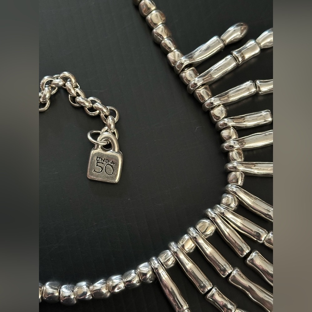 UNO de 50 Long Silver "Esta La Tita" Necklace - Picture 3 of 9